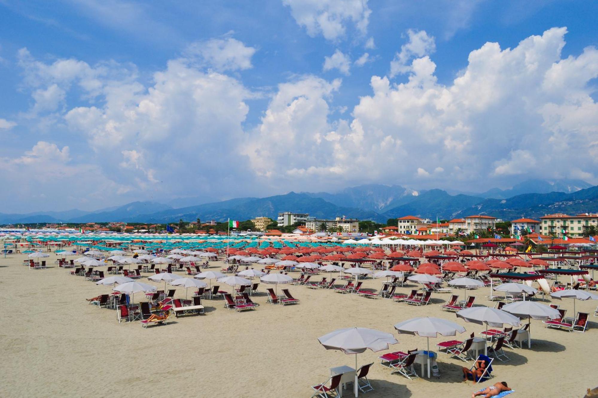 Casa Arno 500M From Beach - Happy Rentals มารีนา ดิ มาซซา ภายนอก รูปภาพ